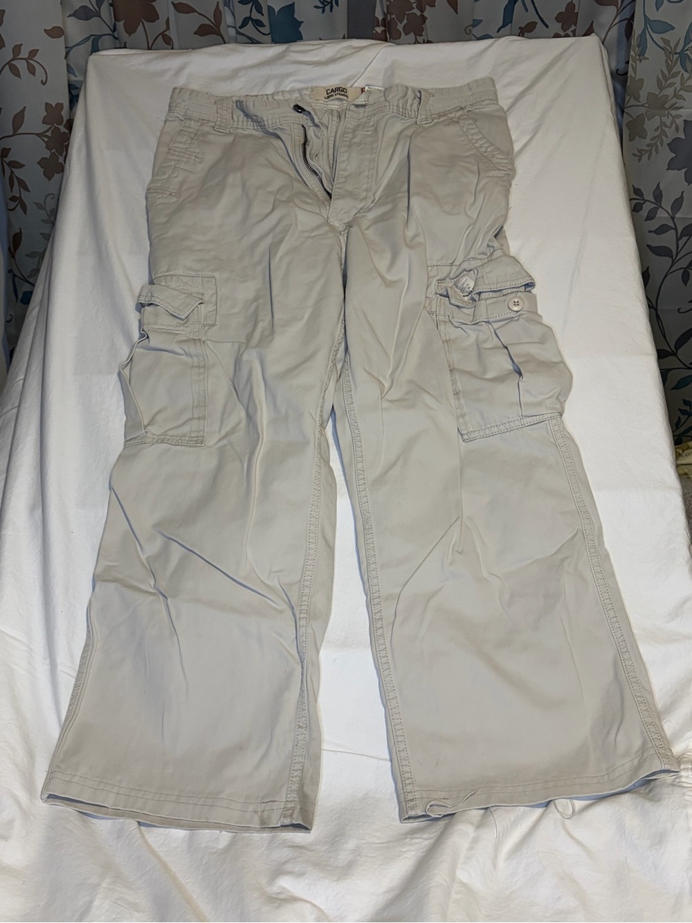 Levi's Men's Light Khaki Cargo Pants